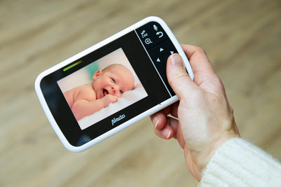 Alecto DVM135 - Babyphone mit Kamera und 3.5"-Farbdisplay, Weiß