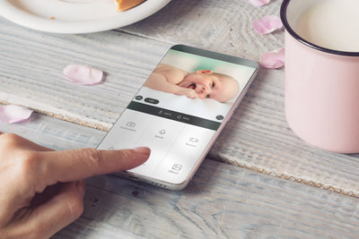 Alecto SMARTBABY10BE - WLAN-Babyphone mit Kamera, Weiß/Taupe