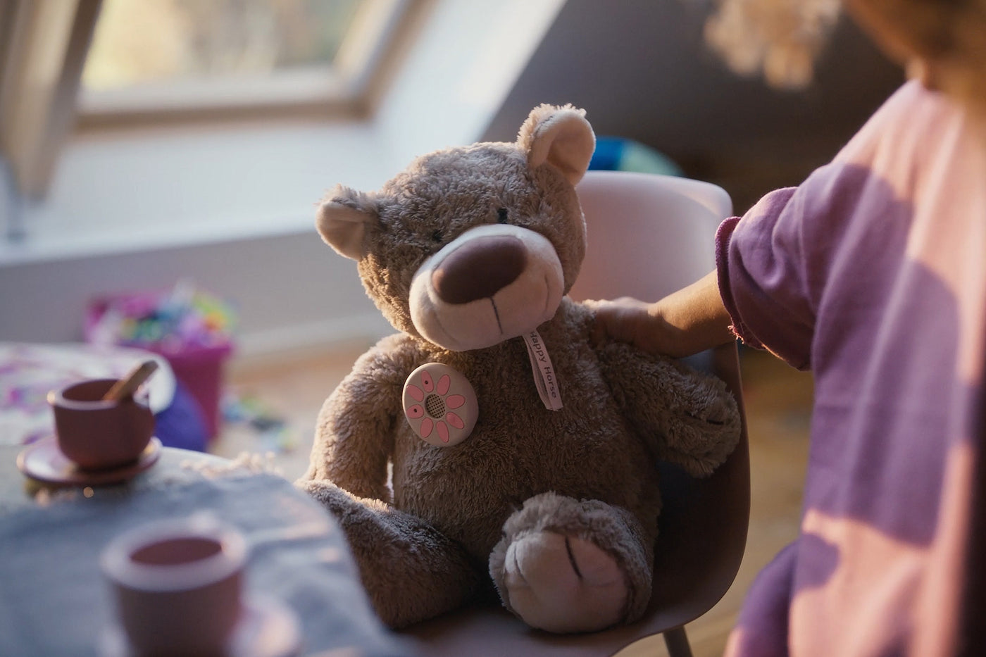 Freund Alectobaby.de HeeHee+ToyBear interaktiven Alecto macht Kuscheltier zum | – Ihr Alecto | DE Chat-Schaltfläche, Baby