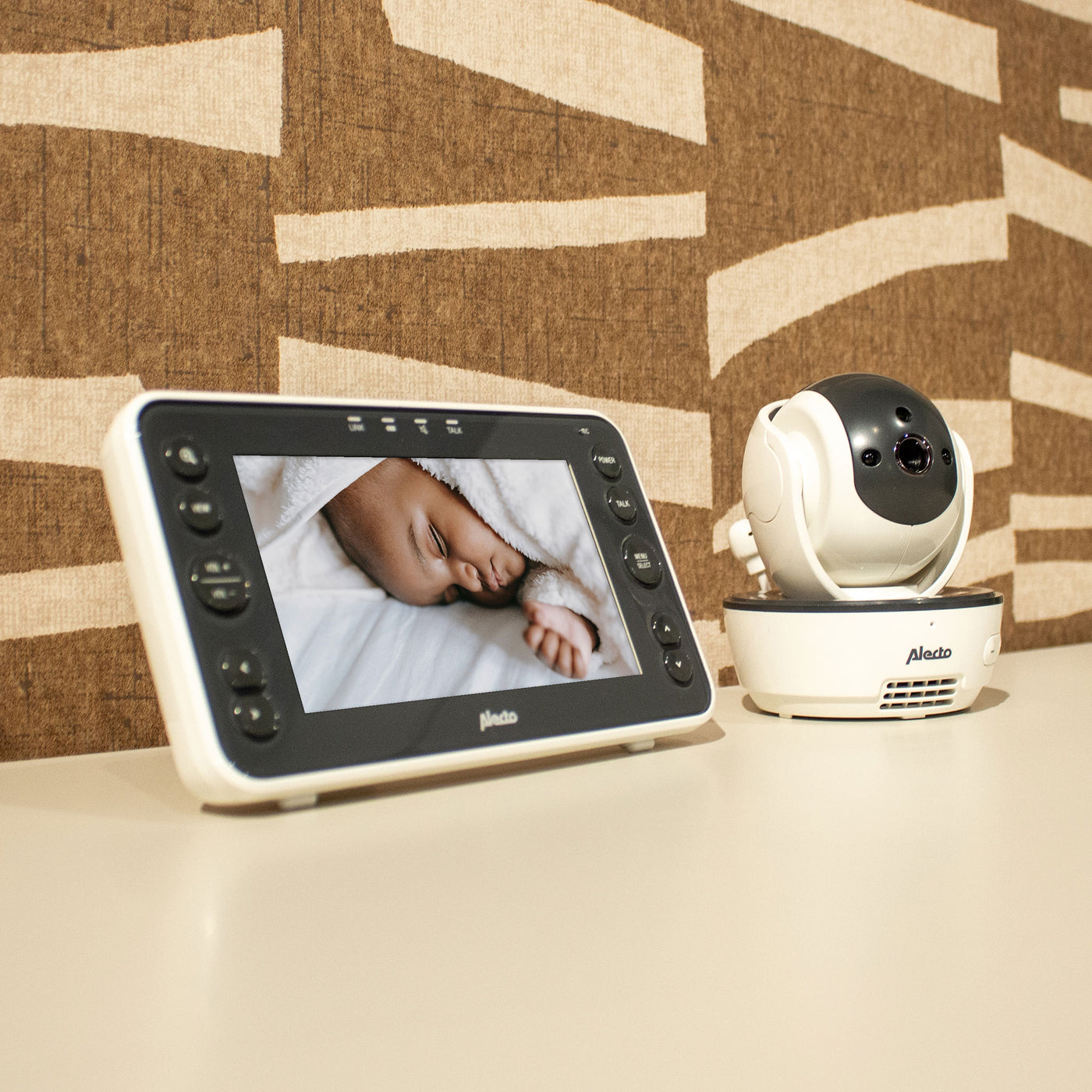 Alecto DVM200XL - Babyphone mit Kamera und 5"-Farbdisplay, Weiß/Anthrazit