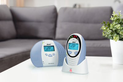 Alecto DBX-88 ECO - DECT Babyphone mit Full ECO-Modus und Display, weiß/blau